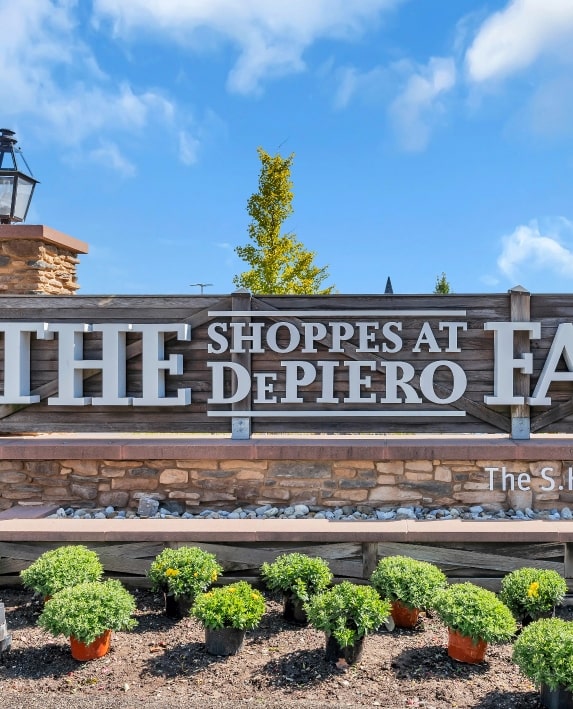 Shoppes Dipierro Farm